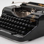 Die ersten Schreibmaschinen – Haken, Ösen und Kohlepapier