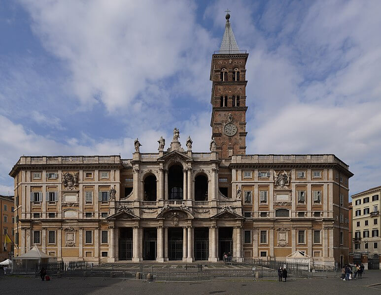 Basilica di Santa Maria Maggiore - NikonZ7II, CC BY-SA 4.0 <https://creativecommons.org/licenses/by-sa/4.0>, via Wikimedia Commons Basilica di Santa Maria Maggiore